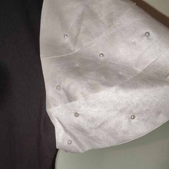 Ko. Ko. Ailis Fashion Graphic Front Blouse - Picture 5 of 11